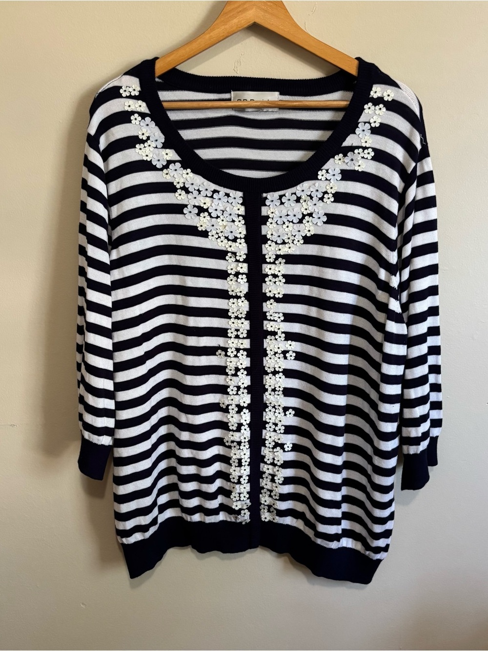 C.D. Daniels 2XL Navy White Striped Floral Appliqué Knit Blouse